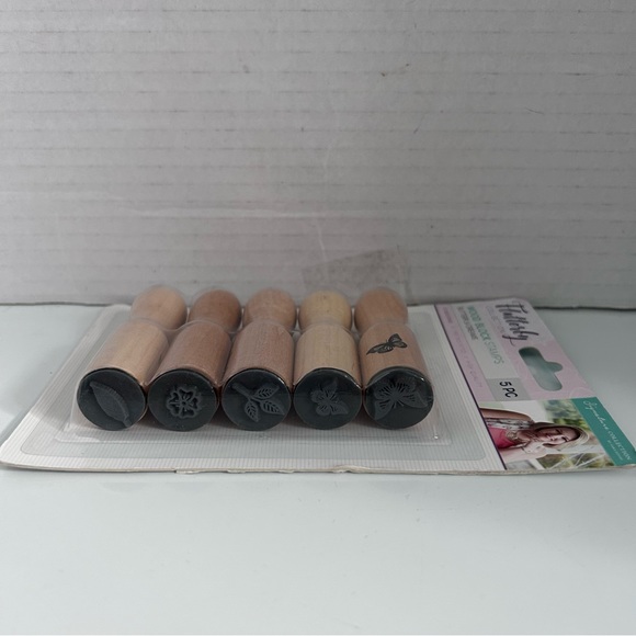 Crafter's Companion Flutterby Wood Block Stamp Butterfly Dreams 5-pc Set - Picture 3 of 4